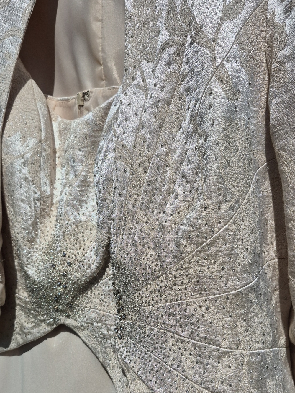 Cachet Women's Ivory Embroidered Evening Jacket - Picture 9 of 10